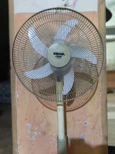 Plastic Pedestal Fan - Adjustable Height & Powerful Airflow