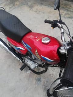 Honda 125 (2024). (03125633444).