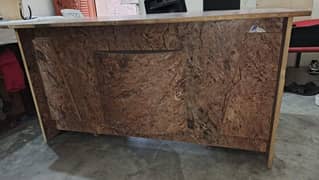 computer table in big size with chair for sale