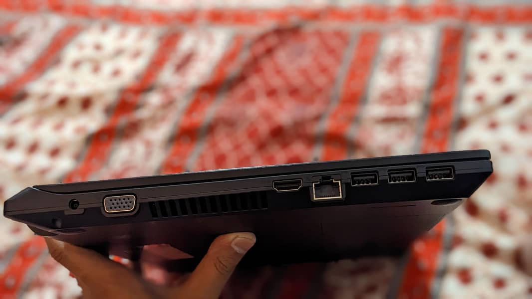 10th generation core i3 processor 256GB SSD 4GB RAM DDR4 5