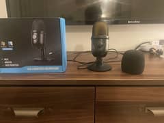 Professional condenser microphone (Razor)