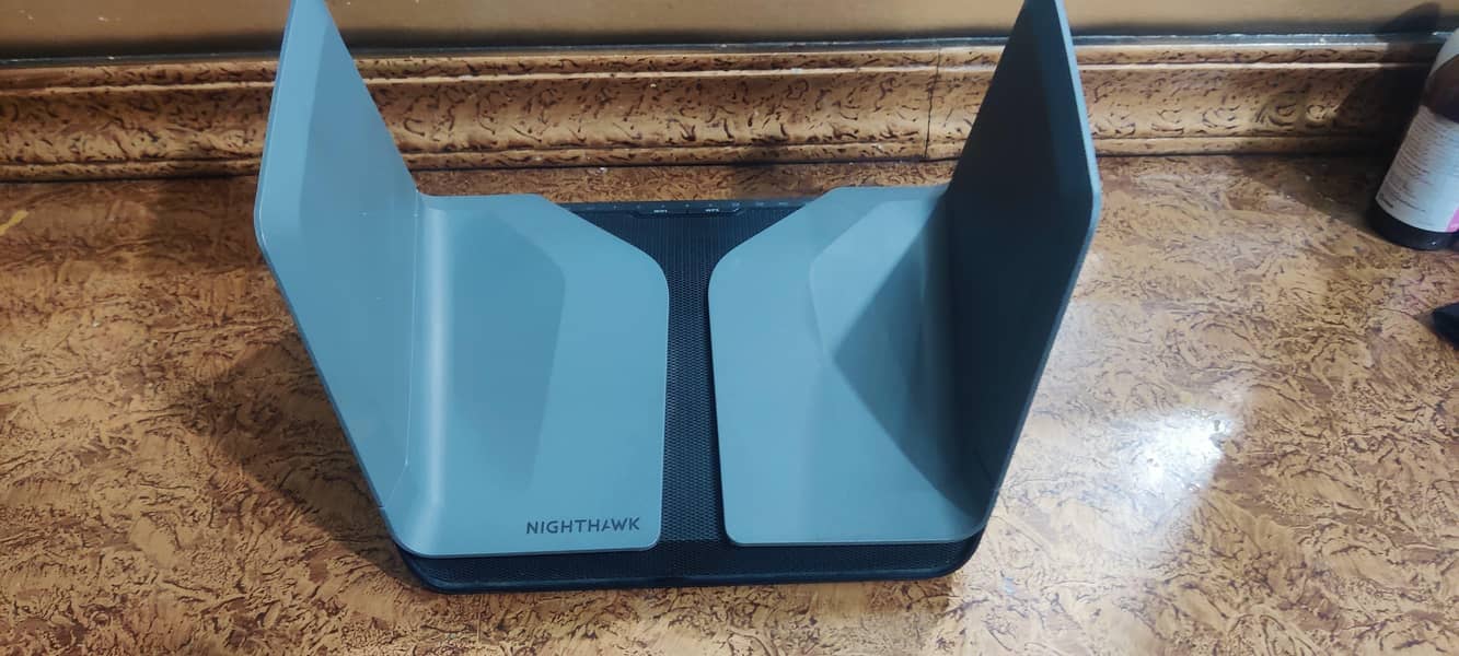 WiFi Router NETGEAR NIGHTHAWK AX8 8-Stream AX 5700 4
