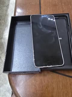 White Phantom Samsung S22 with top condition PTA approved