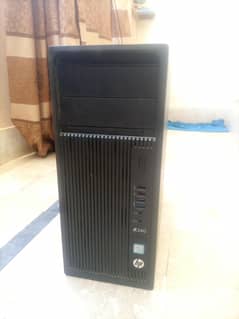 HP Z240