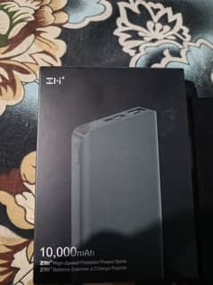 M I power bank