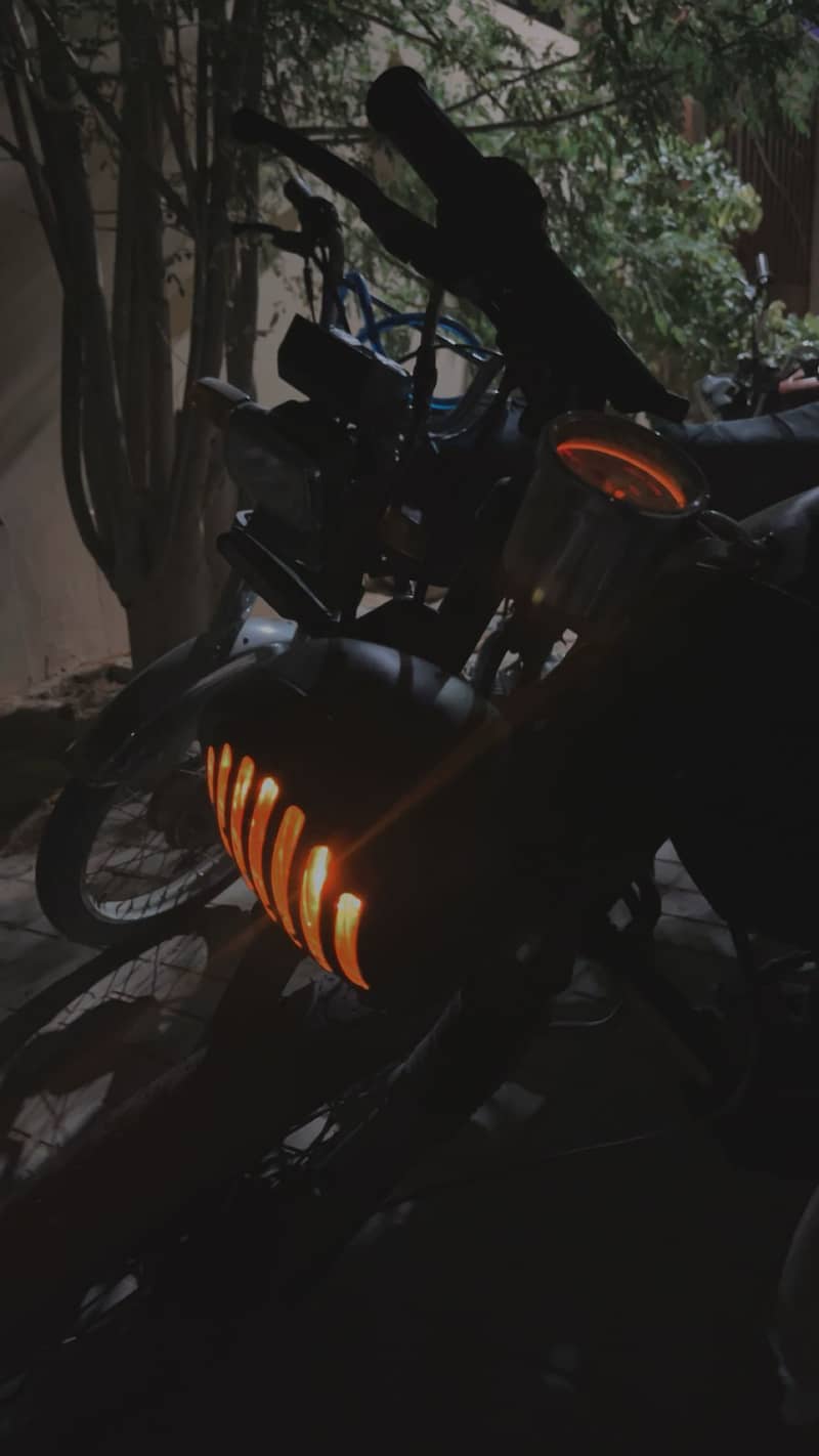Precisely built 70 Into Cafe racer! 3