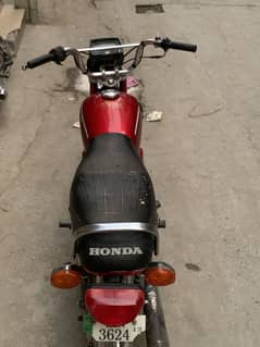 Honda cd 70 (2012 model)