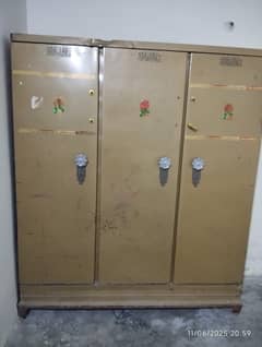 #Iron Cupboard#3 door almari#Beautiful Almari#Strong iron