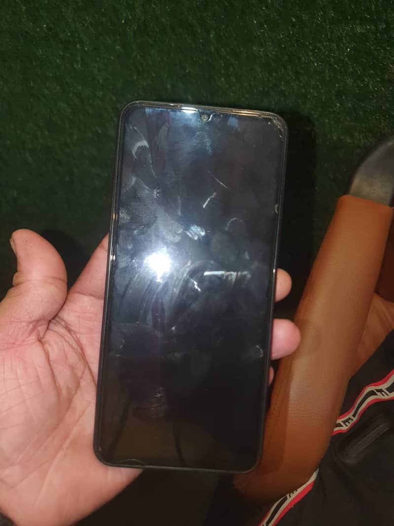 Urgent infinix note12 like a new condition with box and charger 4