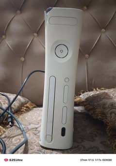 X- Box360 for sale with two controllers only 10 days used only