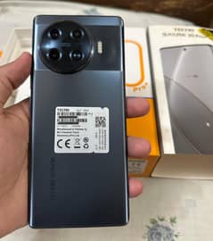 Tecno Spark 20 Pro Plus 8+8/256gb With Complete Box