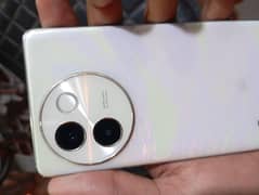 vivo V30e