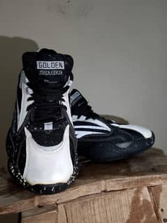 branded shoes available. 