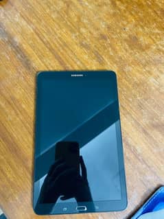 samsung E 9.6
