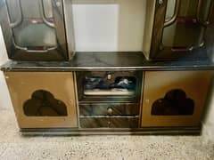 Dressing and four door Divider good condition