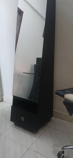 shelf with long mirror and draw