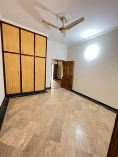 05 MARLA HOUSE NEAT CLEAN FOR RENT IN JOHAR TOWN LAHORE