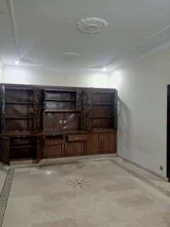 Second floor availabile for rent