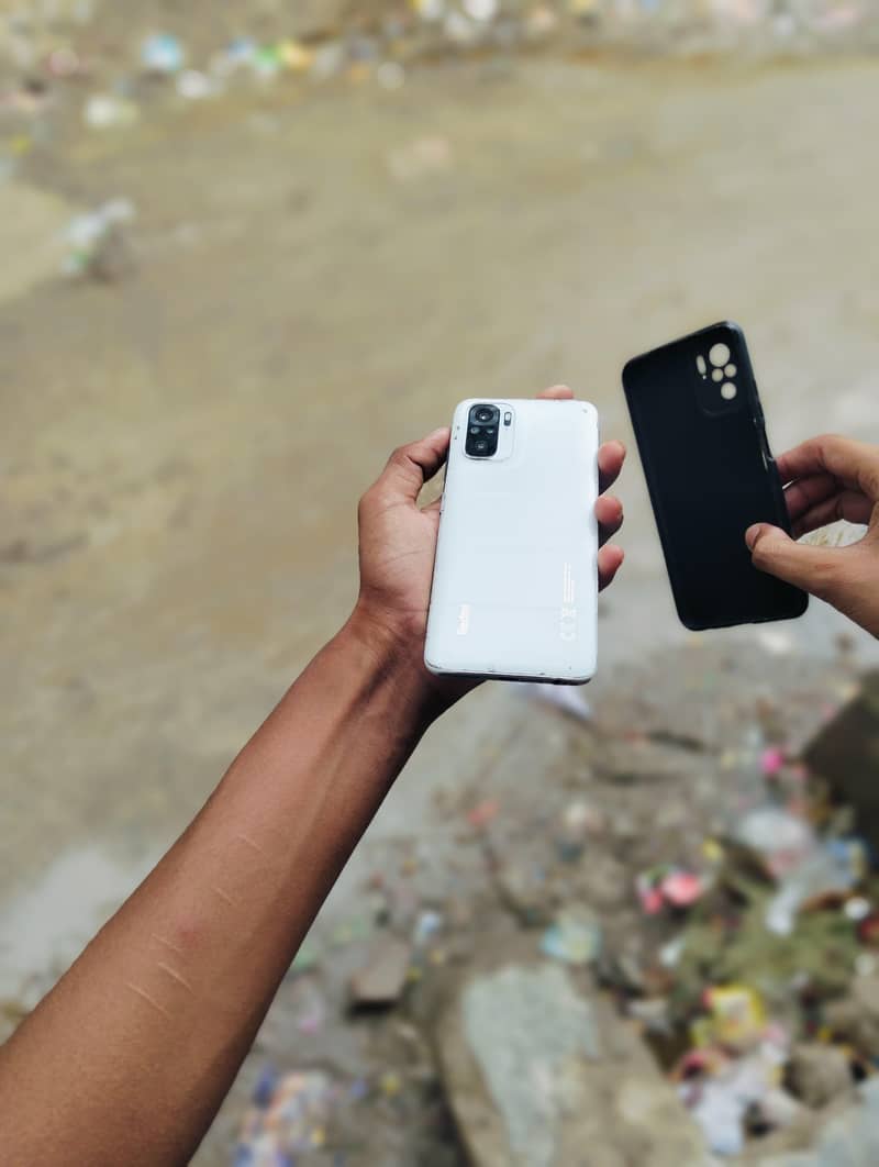 redmi not 10 all ok condition 10/9 exchange possible with iphone 4