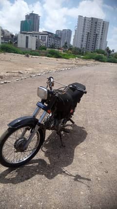super star bike contac on WhatsApp 03115906772