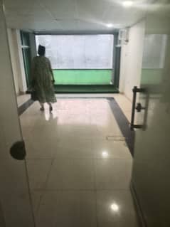 Blue area office 800 square feet jinnah avenue for Rent