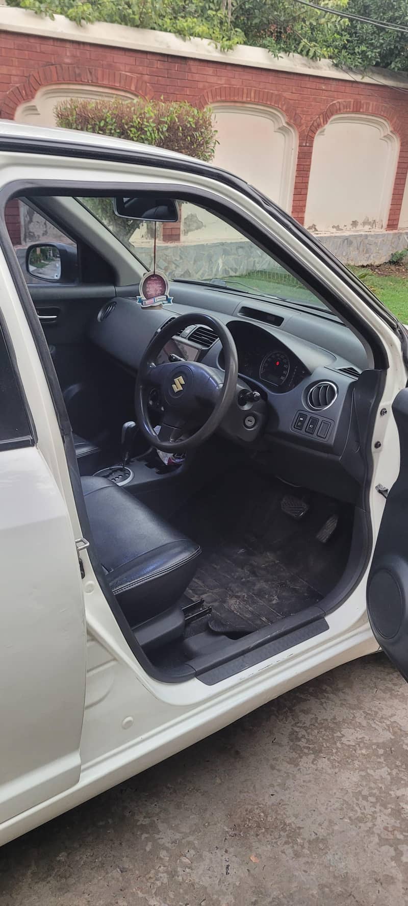 Suzuki swift automatic up for sale in immaculate condition 17
