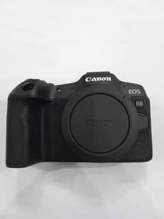 Canon R8