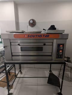 Commercial single deck oven