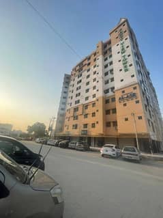 3 BED DD FOR SALE LEASED AND WITH PARKING