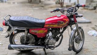 united 125