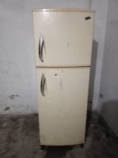 فریج سیل کرنی ہے مجھے