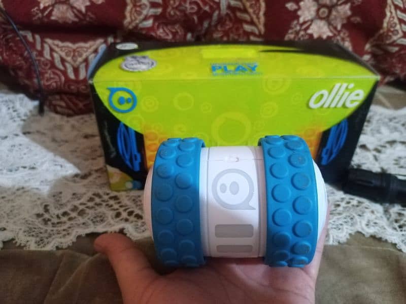 Sphero Ollie Mobile App Controlled Robot 0