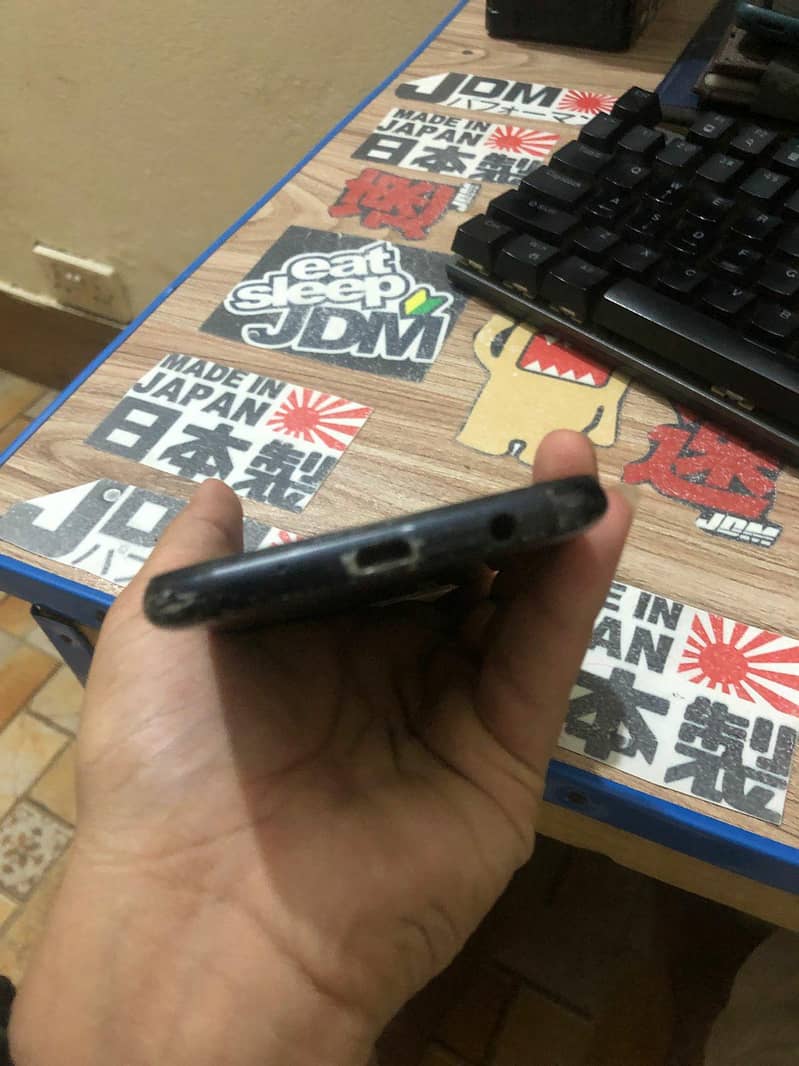 Samsung j5 pro 5