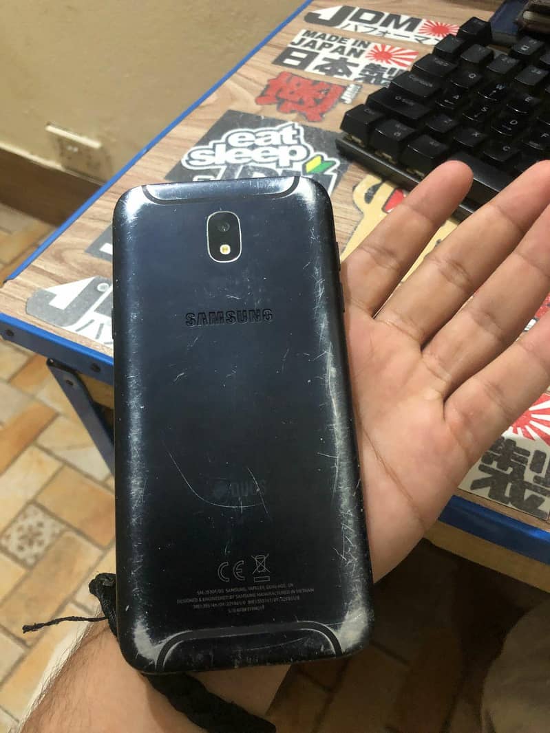 Samsung j5 pro 6