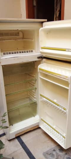 refrigerator for sale only serious buyer contact