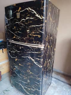 dawlance fridge full size signature series in excellent condition