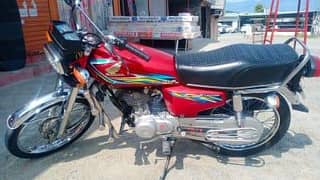 Honda 125 CG urgent for sale 2018 model Lahore number