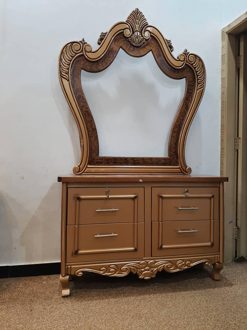 Carving bed set New Not used cinyoti style without mattris (call me) 6