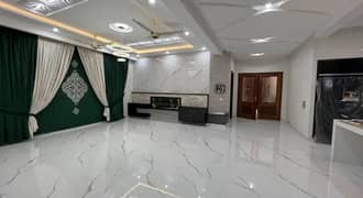 1 KANAL GROUND PORTION AVAILABLE FOR RENT