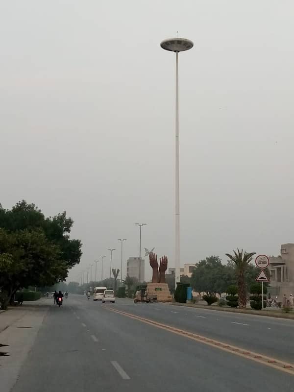 10 Marla Corner Plot Open Form At Super hot Location In Bahria Orchard LHR 10