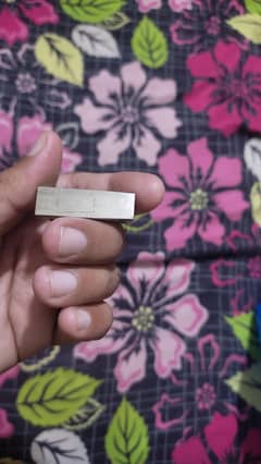 4 GB Ki USB hai bilkul ok hai kio masla nhi hai