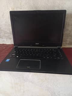 Acer laptop 4 Gb Ram 128 SSD All ok Condition 10/8 With original charg