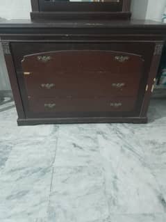 Dress Table