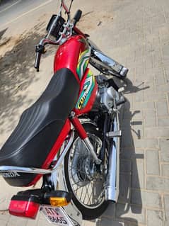 Honda CD 70 for sale 100% original  all parts original