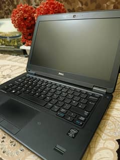 Dell Core i5 5th Generation latitude E7250 laptop