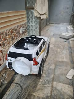 Toyota model prado