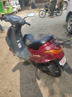 japanese Suzuki Scooty