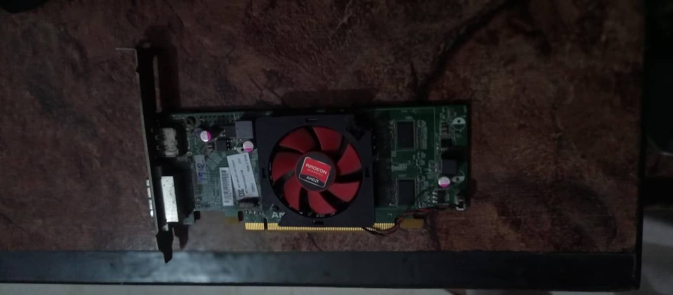 amd 7000 series hd gpu 1gb 64 bit ddr3 0