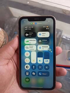 Xr into 16 pro desert gold. 64GB dual sim