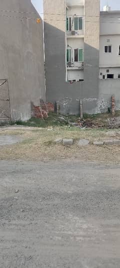 5 Marla Plot Facing Park For Sale